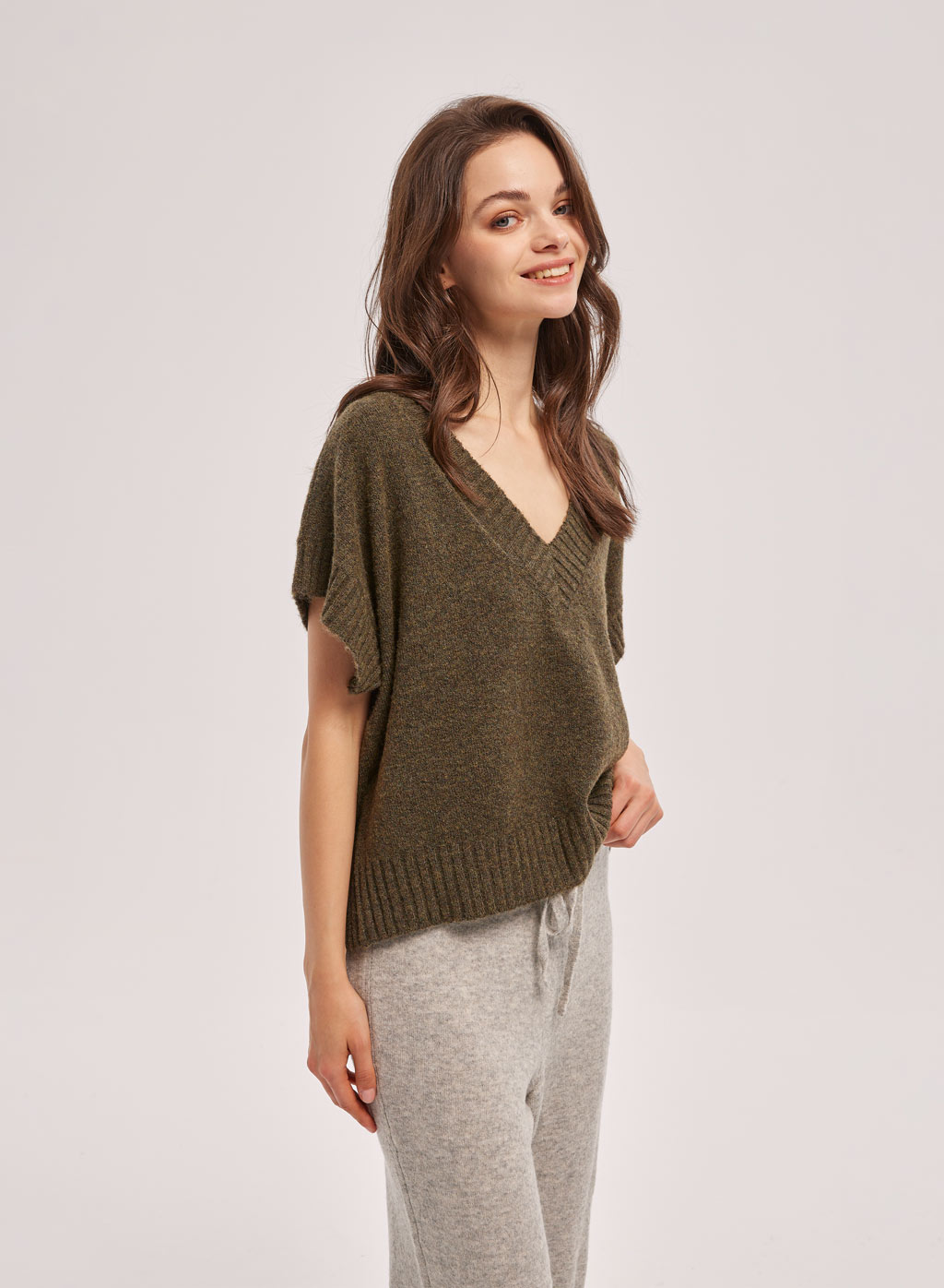 Short Sleeved V Neck Knit Tee Shirt